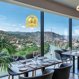 4* فندق Golden Tulip Design