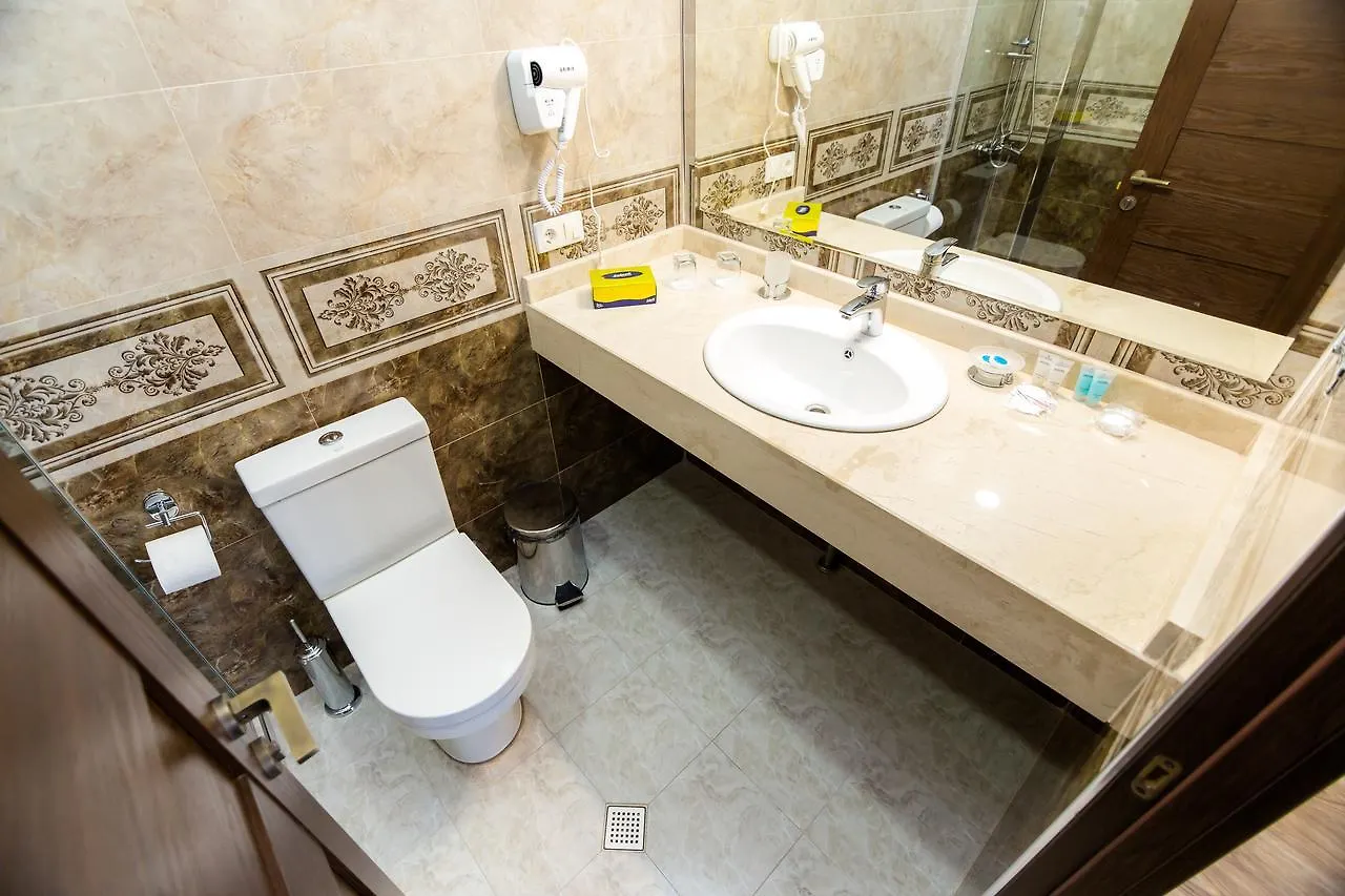 Elia Palace Hotel Tiflis 3*,  Georgia